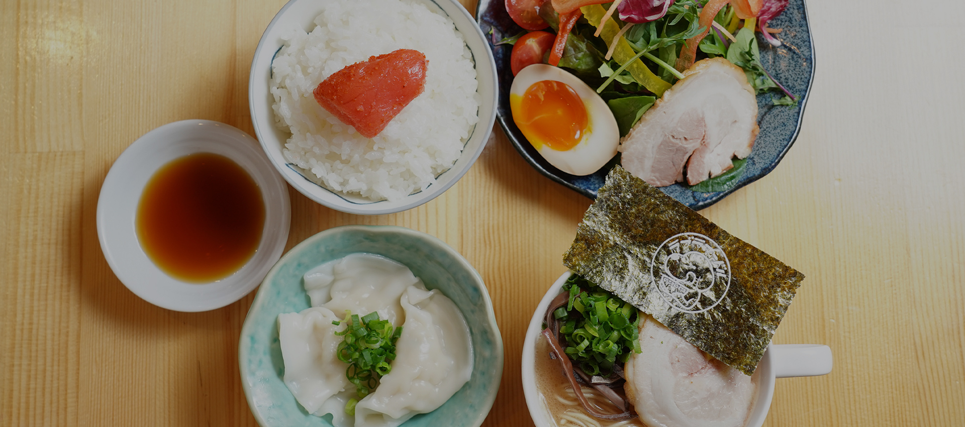 博多とんこつラーメン×九州名物居酒屋